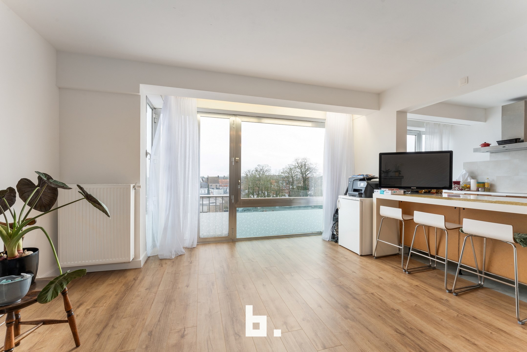 Instapklaar appartement met 2 slaapkamers in hartje Roeselare - foto 3