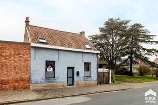 Op zoek naar een ruim, instapklare woning met veel lichtinval in het aangename Gijzegem?De woning combineert een uitstekende bereikbaarheid met een...