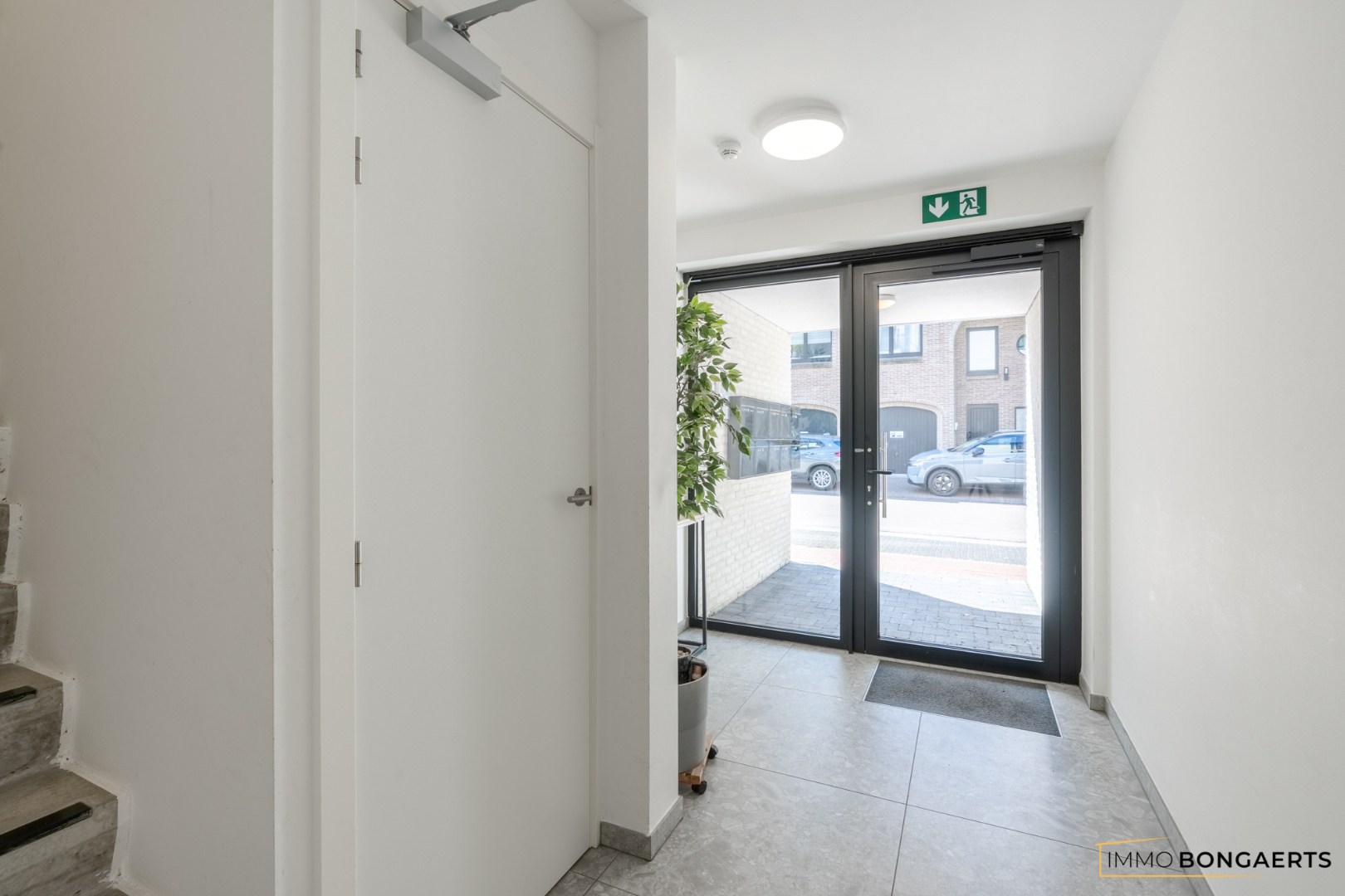 Recent gelijkvloersappartement nabij het centrum van Genk - foto 2