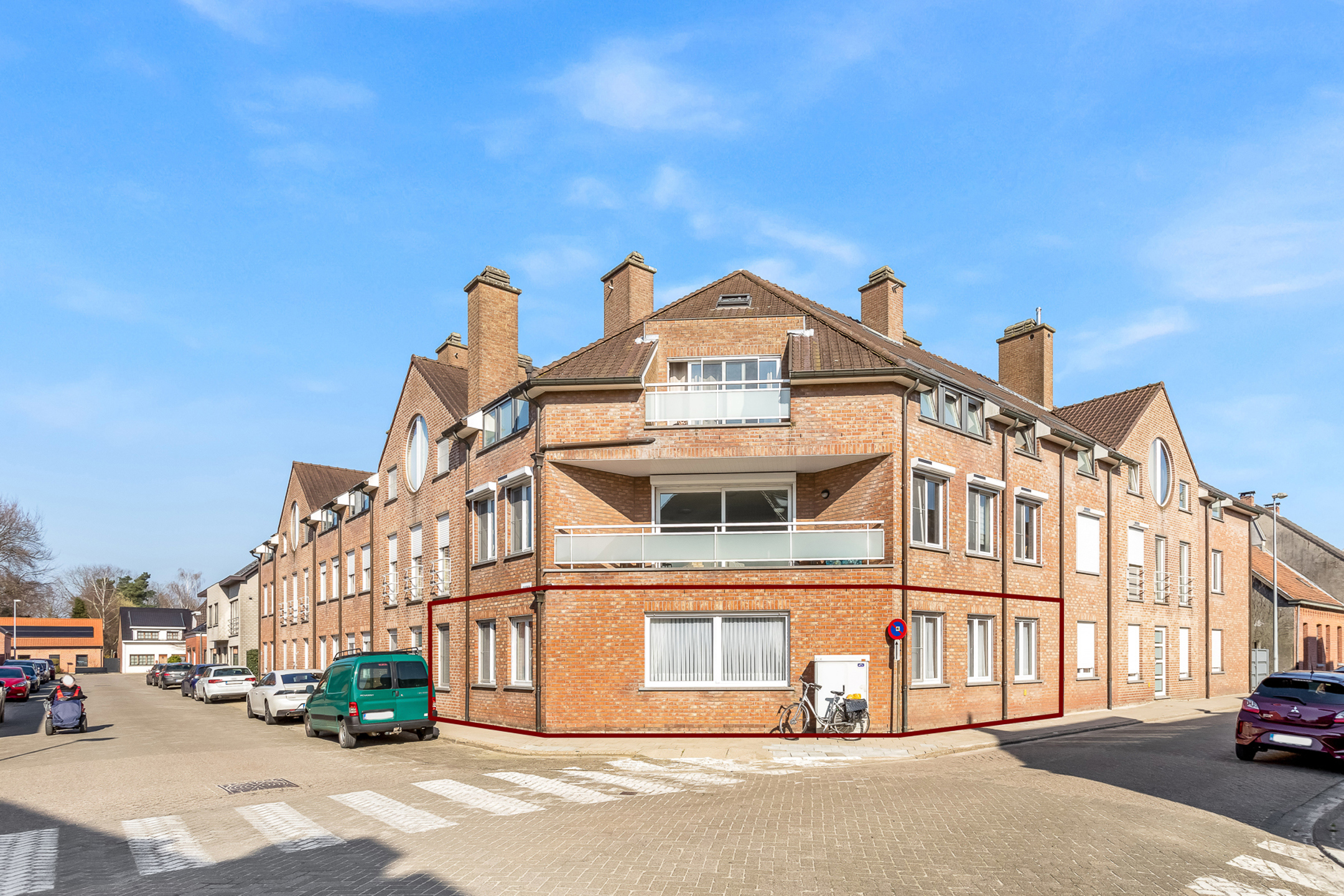 Instapklaar appartement met 2-3 slaapkamers . - foto 1