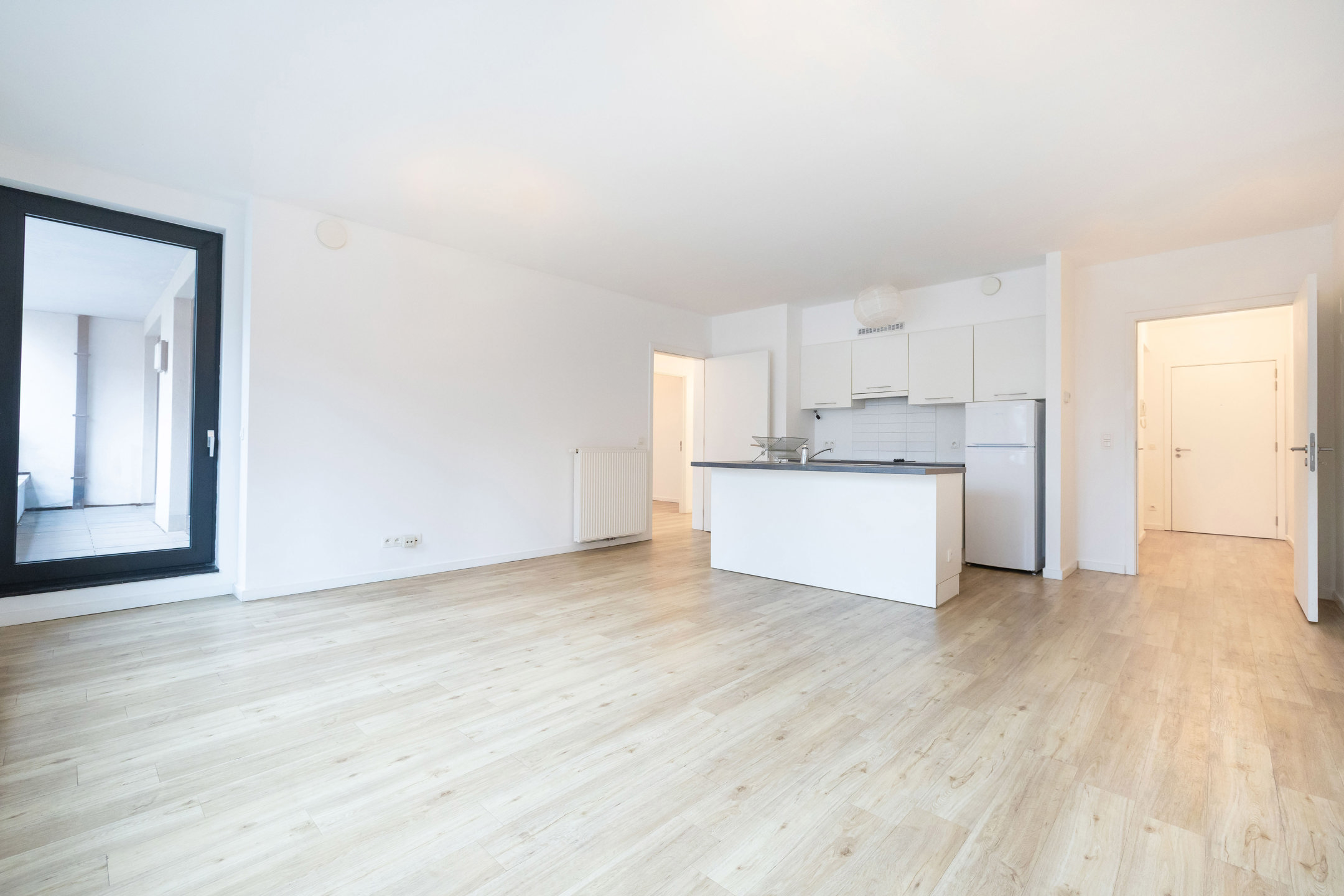 Apartment for sale in Brussels with 3 bedrooms - photo 3