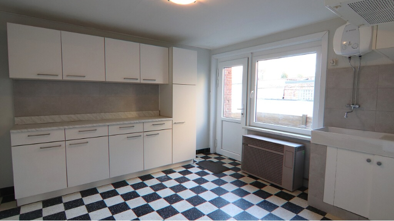 Comfortabele 3-slaapkamerwoning met Terras te huur in Assebroek Brugge - photo 5