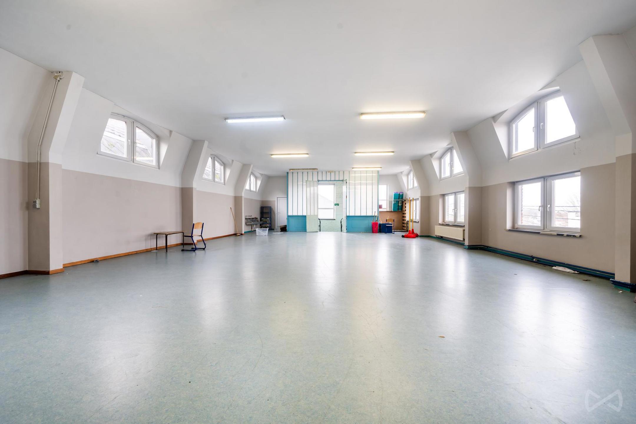 Commercial for sale in Frameries - photo 5