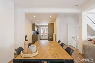 Spacious and bright apartment for rent Kachtemsplein 11, KachtemIn a central location in Kachtem is located this spacious apartment of no less than...