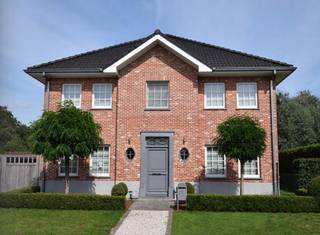 TE KOOP in NAZARETH Steenweg 202Mooi gelegen stuk bouwgrond voor het bouwen van een open bebouwing.Opp. 810 m² prijs grond = € 350.000FORMULE WATER-...