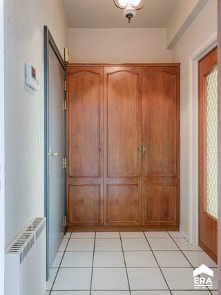 [[ DIT PAND NEEMT DEEL AAN DE ERA OPEN HUIZEN DAG OP 6/12 VAN 9:30 TOT 10:30 ]] Dit ruime en instapklare appartement bevindt zich in...