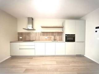 Volledig gerenoveerde luxe appartement met ‘state-of-art’ afwerking en veel lichtinval te Antwerpen-centrum in de levendige wijk tussen...