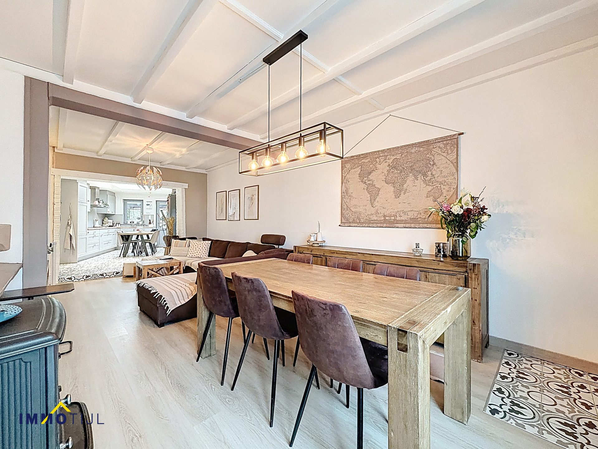 Ruime gezinswoning met grote tuin en garage! - foto 2