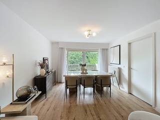 Het 2 slaapkamer appartement is gelegen te Joseph Bracopslaan 14 in Anderecht en bevindt zich op de eerste verdieping.In de buurt van het gebouw...