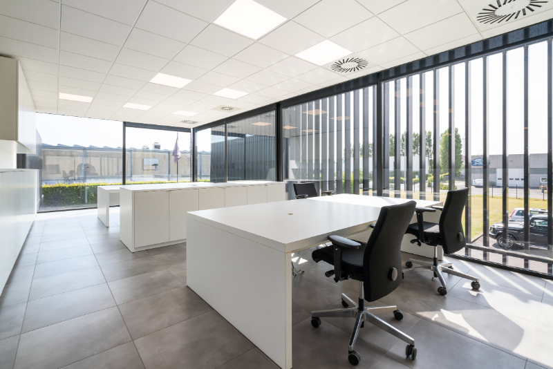 Commercial for rent in Roeselare - photo 2