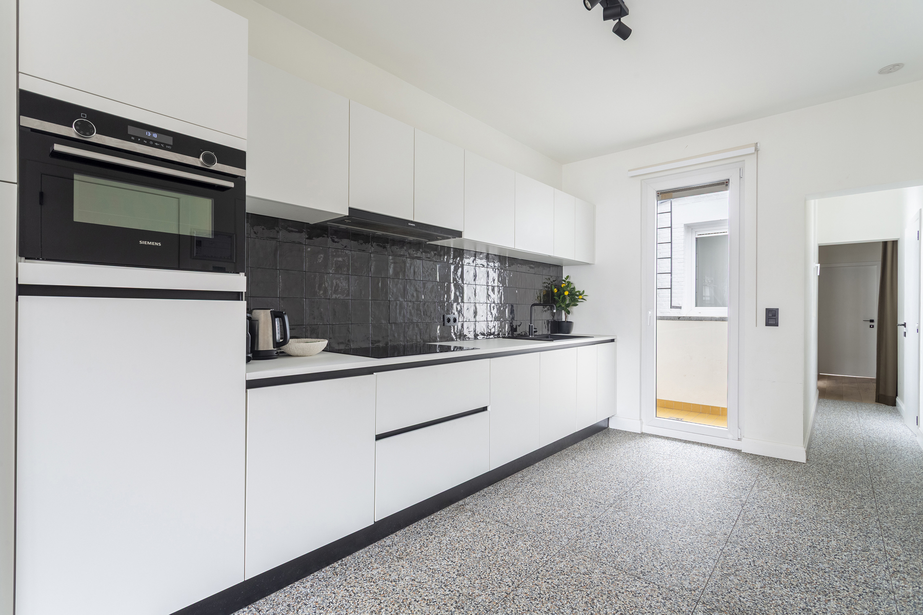 Apartment for sale in Antwerp with 2 bedrooms - photo 4