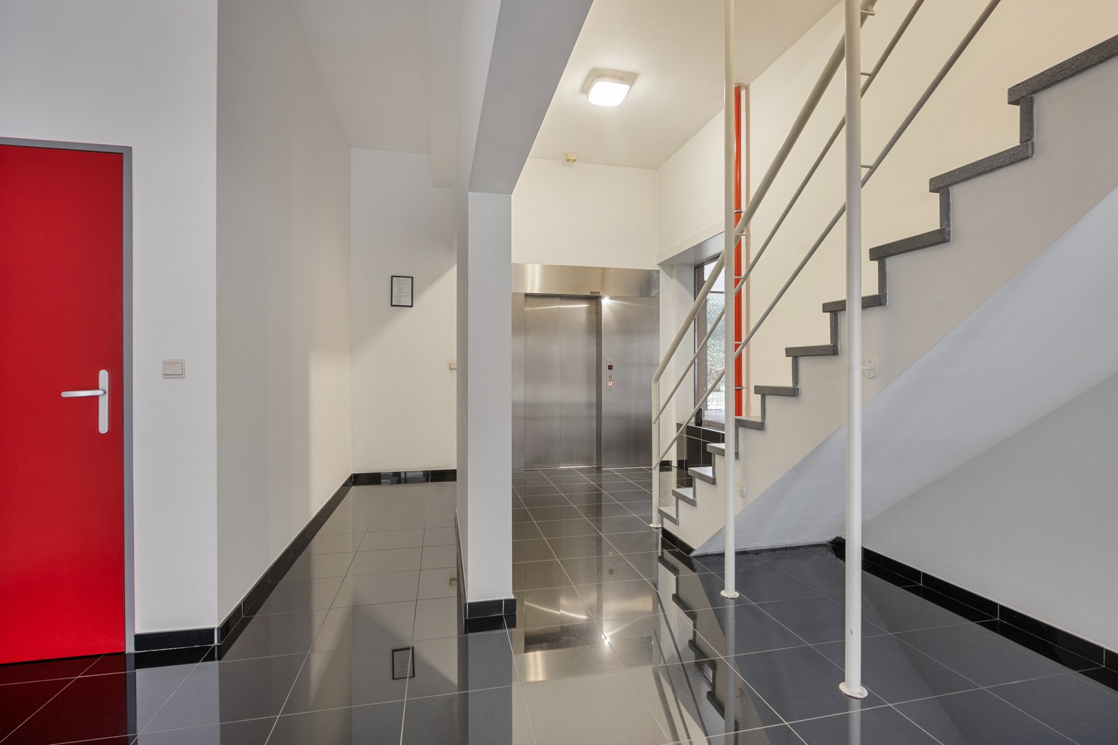 Appartement à vendre à Genk avec 2 chambres - photo 4