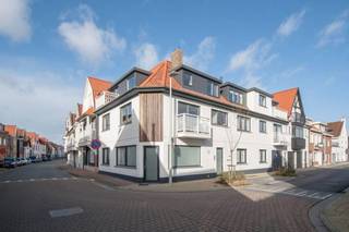 Ready-to-move-in 2-bedroom. GROUND FLOOR apartment, located in a small residence a few steps from Tijl Uilenspiegelplein and Keuvelhoekstraat...