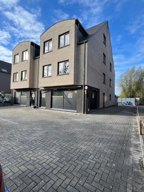Apartment for rent in Sint-Niklaas with 2 bedrooms - photo 1