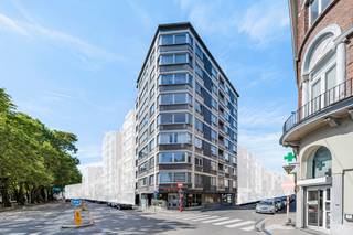 Contact au 0473/37.19.28 ou par mail via mathieu.t@weinvest.beDans un immeuble bien entretenu, appartement de 192m2 (surface PEB) sur l'ensemble du...