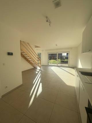 Een bezoekmoment aanvragen kan via onze website: https://vicusvastgoed.be/nl/te-huur .Ga naar het respectievelijke pand en klik op ‘bezoek...