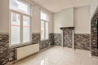 Charmante woning met 3 à 4 slaapkamers in het hart van BorgerhoutIn het hart van Borgerhout, op een steenworp van winkels, scholen en openbaar...