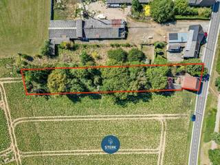 OP TE KNAPPEN GEZINSWONING OP EEN RUIM PERCEEL VAN 17A 70CA TE OPGRIMBIE !We vinden deze open woning met een bewoonbare oppervlakte van 144 m² terug...