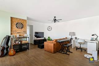 Appartement luxueusement rénové de 2 chambres à coucher avec une grande terrasse dans 't greenery !Cet appartement élégamment rénové avec des...