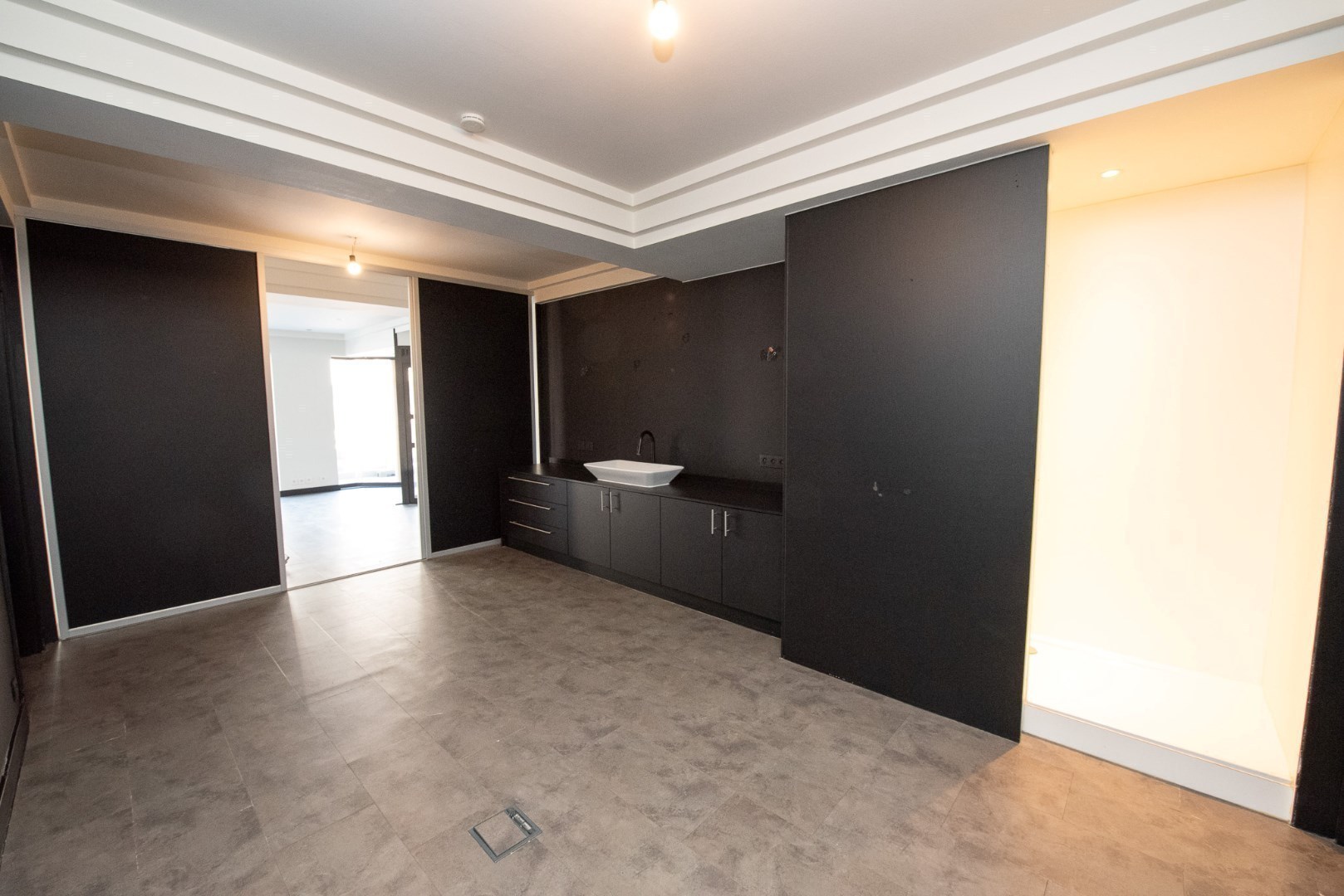 Ruime winkelruimte te huur in het centrum van Nazareth, ideaal voor diverse doeleinden! - foto 4