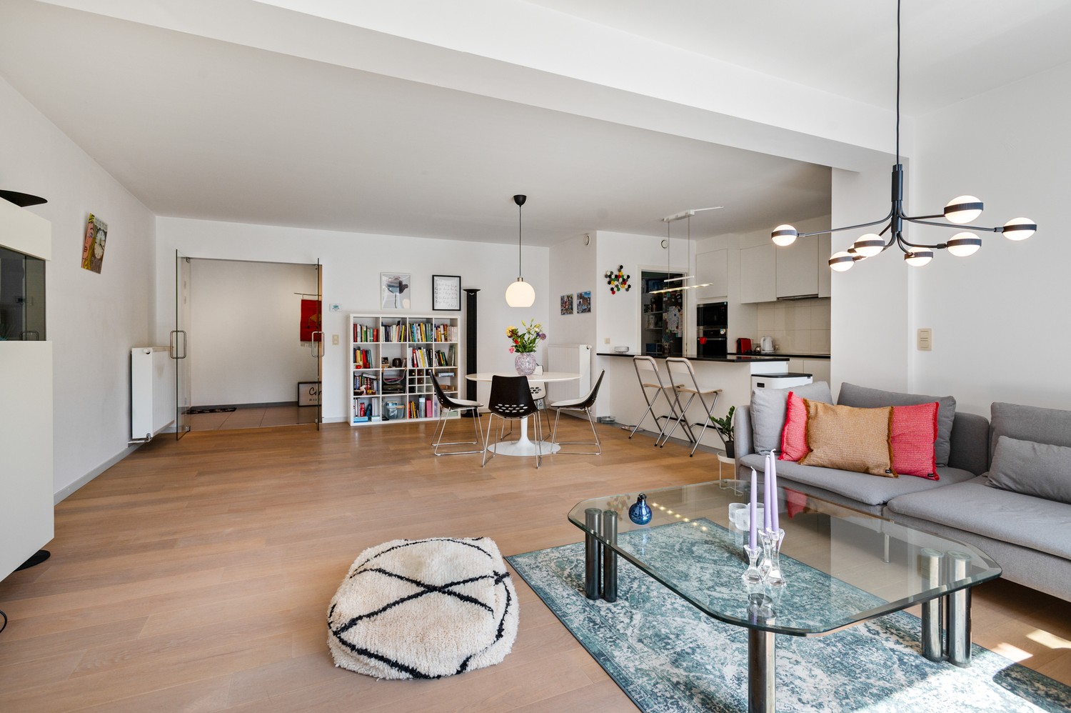 Instapklaar gelijkvloers appartement met 3 SLPK en een ruim tuin/terras in Antwerpen! - foto 5