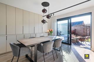 Maison prête à être emménagée avec 4 chambres à coucher, finitions de qualité et jardin dans un emplacement de choix ! ...