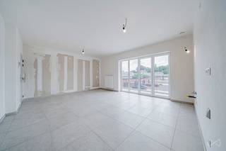 Trazegnies, close to the center, green spaces and all amenities while being close to the main roads. Pleasant 2 bedrooms apartment with terrace...