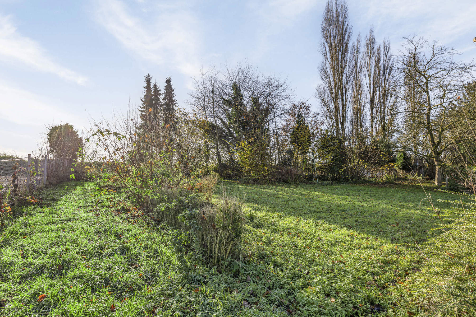 Handelsgebouw gemengd gebruik + bouwgrond - foto 4