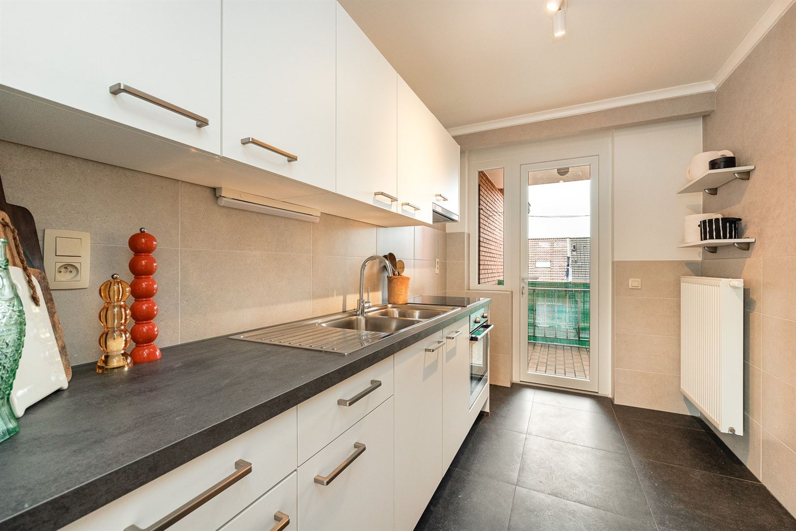 Prachtig gerenoveerd appartement in doodlopende straat zonder bovenburen - foto 5