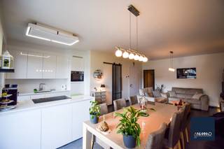 Modern en energiezuinig appartement in rustige, residentiële omgeving nabij centrum Machelen. Ontdek dit recent appartement, ideaal gelegen in...