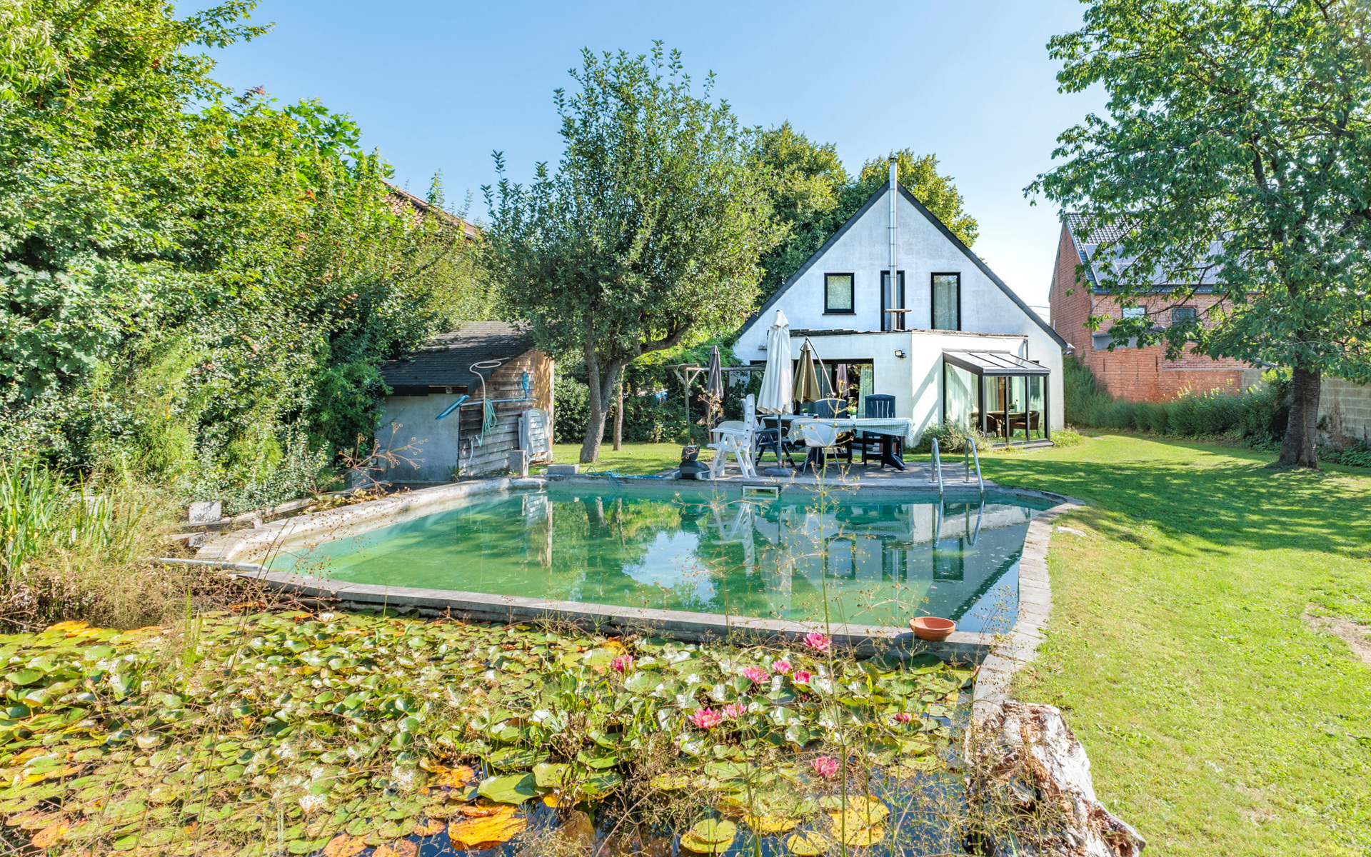 Vrijstaande woning op een perceel van meer dan 45 are - foto 1