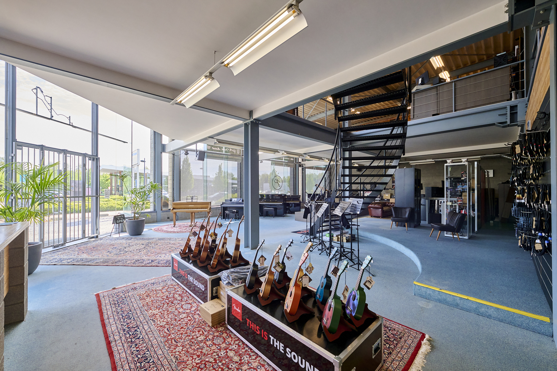 TE KOOP: HANDELSPAND OP TOPLOCATIE AAN HASSELTWEG IN GENK - foto 3