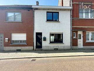 Gezellige en karaktervolle woning met aangenaam terras in het centrum van Tervuren, op wandelafstand van de markt, het park, de tramhalte,...