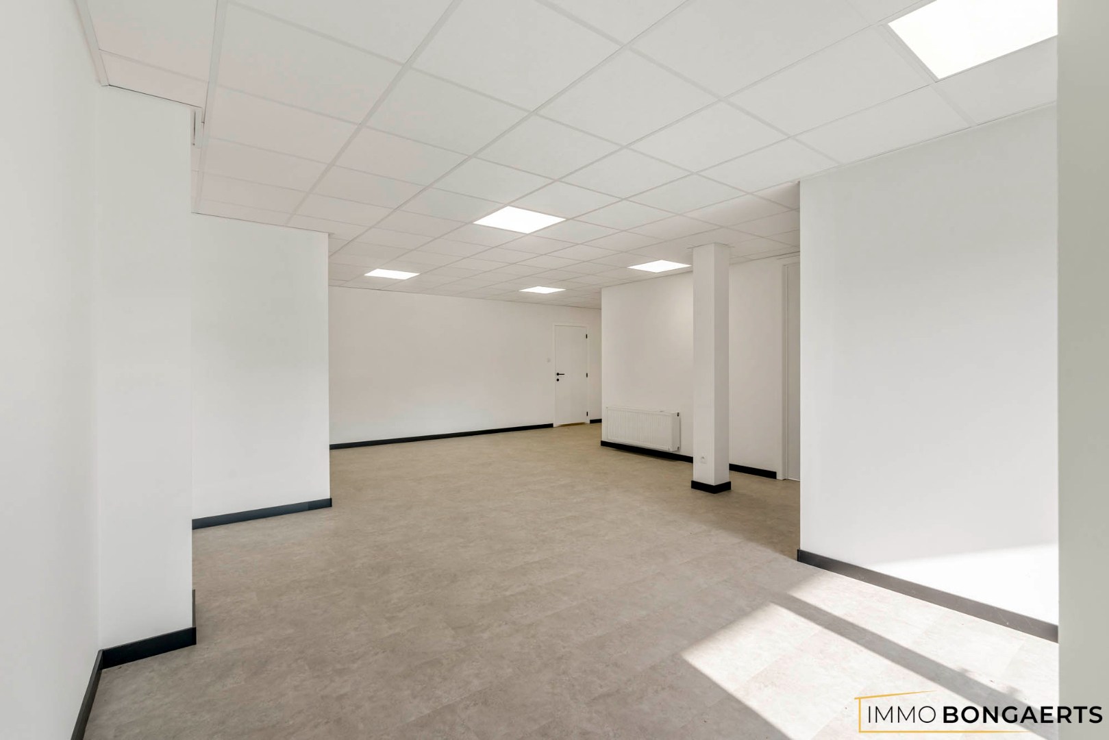 Commercial à louer à Oudsbergen - photo 5