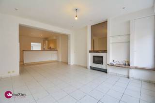 Gelijkvloers appartement met één slaapkamer in Nederokkerzeel In het centrum van Nederokkerzeel vind je dit gelijkvloers appartement dat comfort,...