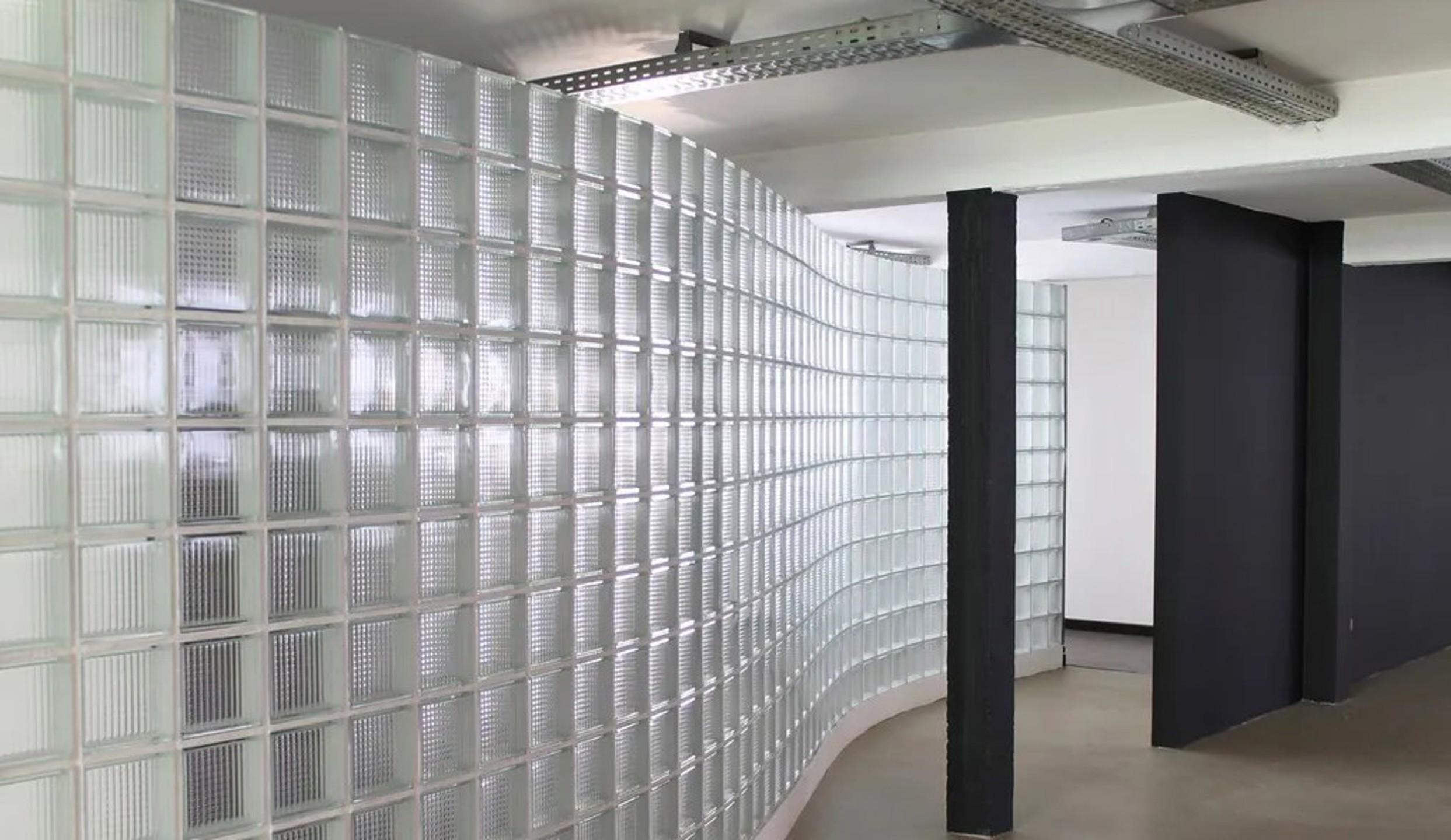 Prachtige kantoren te huur nabij het Antwerpse Eilandje van 675m². - foto 4