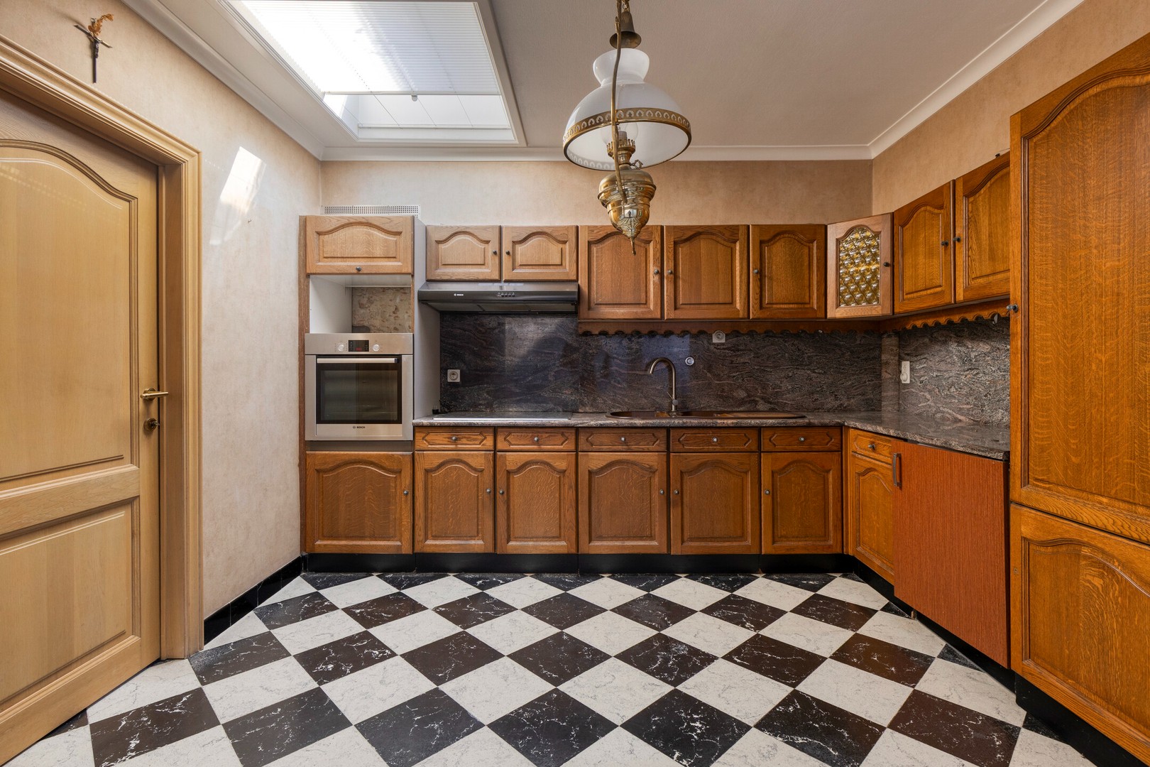 Kloeke woning met 3 slaapkamers, garage en uitzonderlijk diepe tuin te Ardooie - foto 5