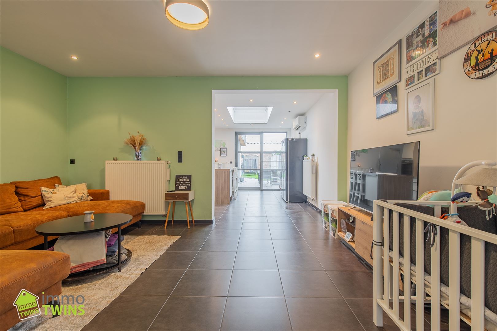 Instapklare, recent gerenoveerde woning met zonnige tuin, 3 slaapkamers en zonnepanelen - foto 2