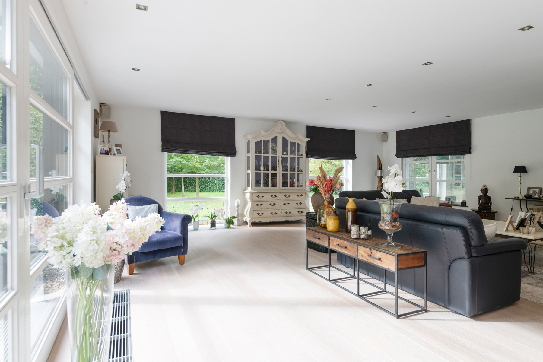 Tijdloze villa op een ruim en bosrijk perceel in Kapellen - foto 4