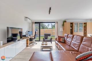 Op een uitstekende locatie te Putte (Grasheide) bevindt zich deze uiterst energiezuinige gelijkvloerse woning met 3 slaapkamers en leuke...