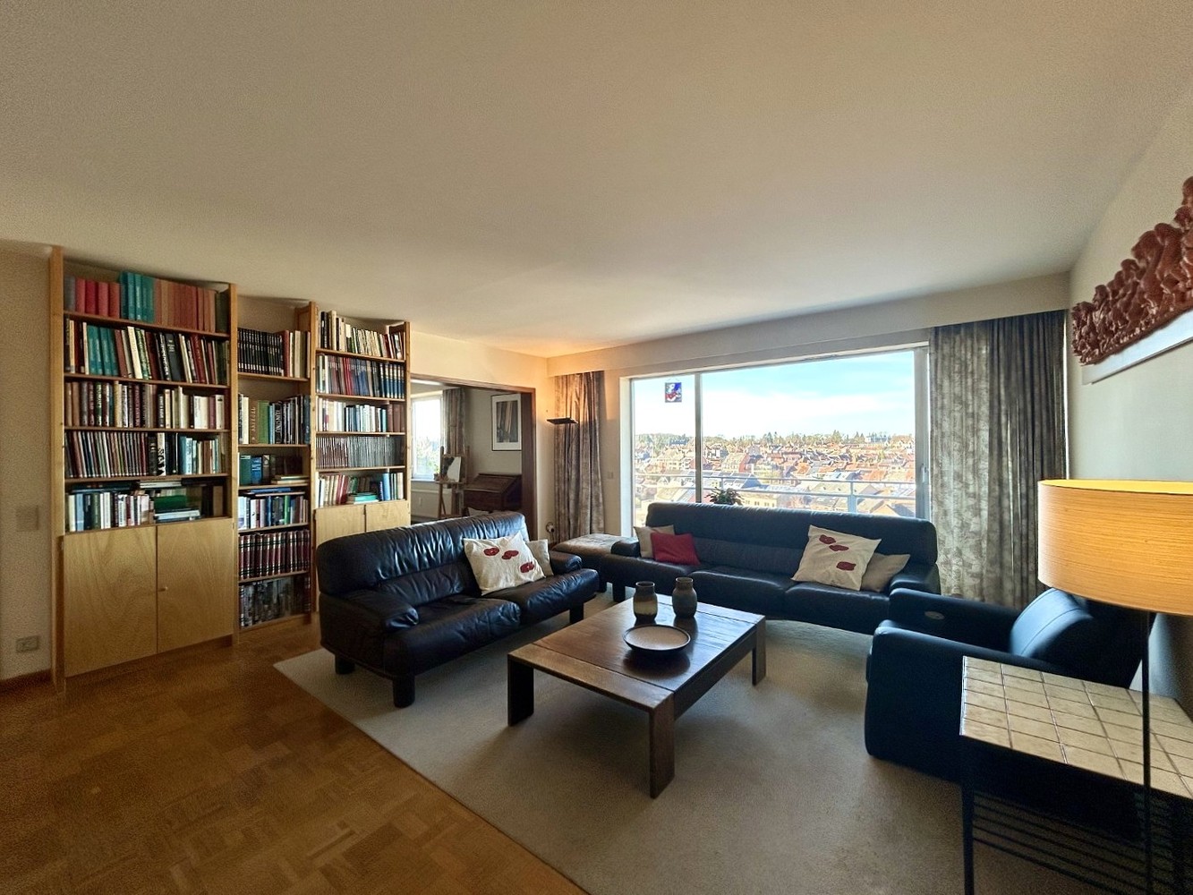 Ruim 3-kamerappartement met garagebox en autostaanplaats - foto 2