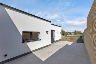 Voor meer info of een bezoek, bel 054 69 39 37 - Op een aantrekkelijke locatie te Haaltert bevindt zich deze volledig gerenoveerde woning...