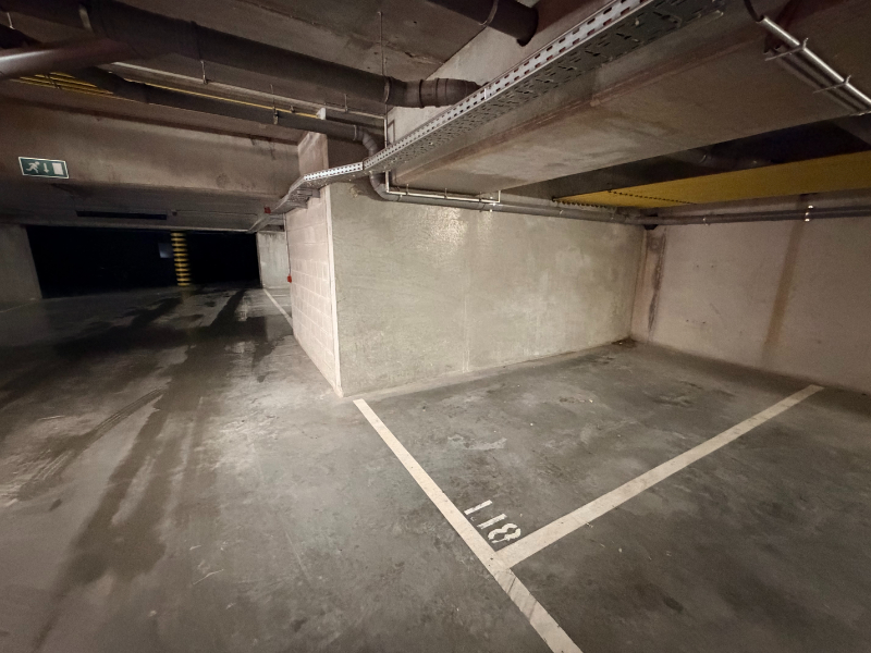 --- NIEUW --- Ondergrondse autostaanplaats te Gent - Dok Noord. - foto 2