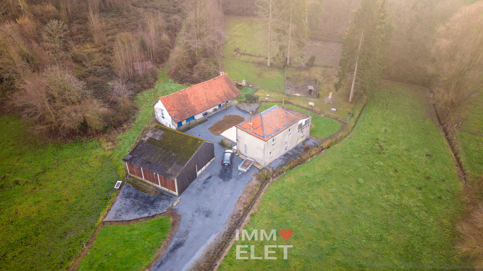 MAISON AVEC DEPENDANCES ET TERRAINS| WONING MET BIJGEBOUWEN EN GROND | 18.240 m² - foto 4