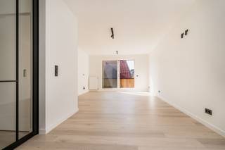 Luxueus appartement aan de Zoutwerf – unieke woonbeleving in hartje Mechelen Op een betoverende locatie aan de Dijle, verscholen achter een...