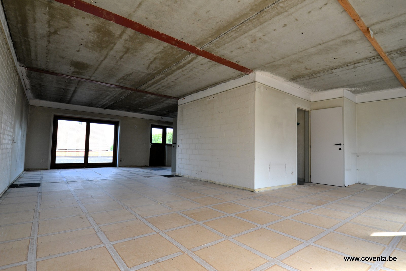 Casco appartement te koop in Waregem – afwerking naar eigen smaak - foto 4