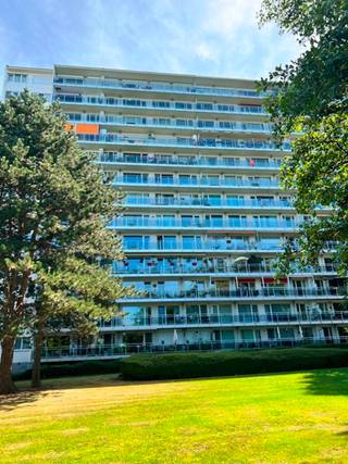 Vilvoorde: Appartement op de vijfde verdieping, in uitstekende staat.Dit appartement biedt een prachtig uitzicht over het achterliggende park.Twee...