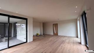 <p><span>Luxury energy efficient new construction apartment 0.1 located in block A </span></p><p><span> </span></p><p><span>The ground floor apartment has an area of 120.5</span><span><sup>m2</sup></span><span>, 3 bedrooms, 2 bathrooms and a terrace so you can always enjoy the surroundings in peace. </span></p><p><span>Underground there is a spacious parking garage with garage boxes, car parking spaces and separate storage rooms.</span></p><p><span> </span></p><p><span>Each apartment is equipped with underfloor heating by means of an air-water heat pump and with a mechanical ventilation system type C+evo. </span></p><p><span>The BEN requirements (nearly energy neutral) are realized by paying special attention to airtightness, good insulation, economical heating systems and solar panels. Each unit will be finished with high-quality materials. </span></p><p><span> </span></p><p><span>The layout of the apartment/home is as follows: a spacious living space with adjacent open kitchen (together with an area of about 42.5</span><span><sup>m2</sup></span><span>), laundry room / storage room, night hall with access to the 3 bedrooms,</span></p><p><span>2 bathrooms with shower and bathtub and a separate toilet.</span></p><p><span> </span></p><p><span>Furthermore, you determine the "look and feel" of your own apartment by making your choice at the indicated suppliers.</span></p><p><span> </span></p><p><span>Price of the apartment</span></p><p><span>Land value: € 112 000.00 (excluding 12% RR) € 125 440.00 (including 12% RR)</span></p><p><span>Construction value: € 287 000.00 (excluding 21% VAT) € 347 270.00 (including 21% VAT)</span></p><p><span>TOTAL :</span><span>€ 359 000.00 (excluding costs) € 472 710.00 (including costs)</span></p><p><span> </span></p><p><span>For a visualization of the entire project, a scale model has been created and is on display at the offices of Janssen and Janssen - Theo Verellenlaan 55, Gooreind Wuustwezel</span></p><p><span>In addition, the specifications and plans are available at the office by appointment: tel 03/663 44 44</span></p><p><span> </span></p><p><span>More information on www.janssenenjanssen.be</span></p><p><span> </span></p>