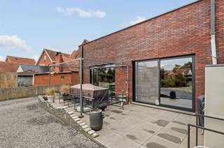 Perfect onderhouden GV appartement met 3 slaapkamers met private tuin van maar liefst 890 m² gelegen te Korspel. Belangrijkste troeven:- Centrale...