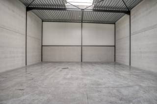 Nieuwbouw KMO-unit van ca. 180 m² in project Saturnus te Sint-Baafs-Vijve. Voorzieningen: - Parkeerplaats- Lichtstraat- Gepolierde...